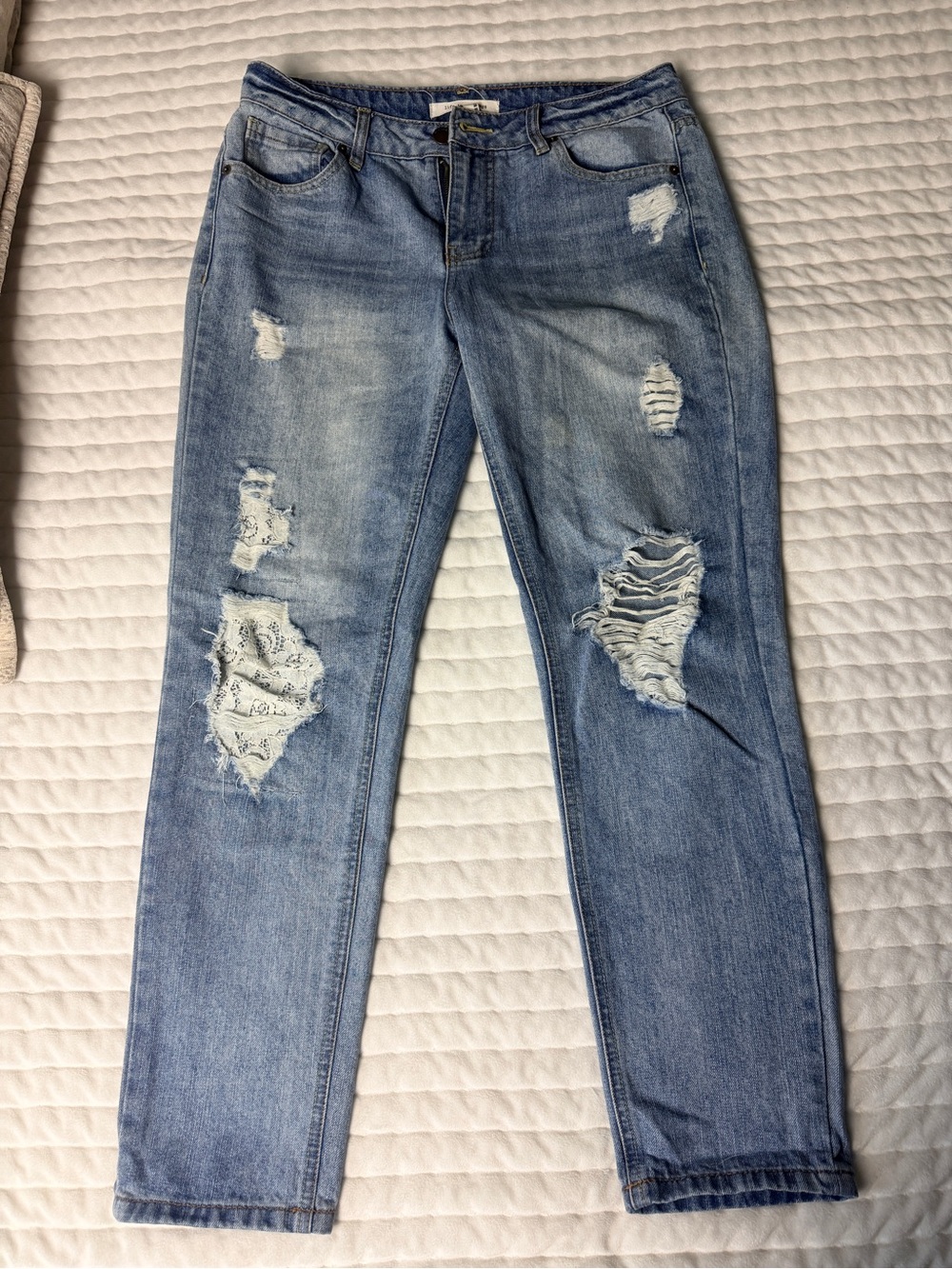 Life in Progress Distressed Lace Ripped Mid Rise Med Wash Women’s Jeans - 26/2